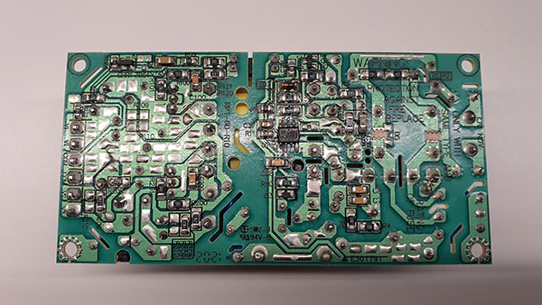 Commodore Amiga 600 és 1200 kicsi tápegység felújítása