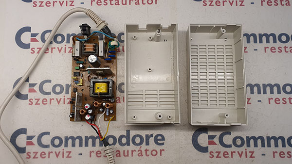 Commodore Amiga 600 és 1200 kicsi tápegység felújítása