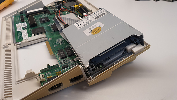 Amiga 1200 8MB trapdoor RAM bővítő