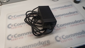 Commodore Szerviz és Restaurátor | Commodore Amiga tápegység javítása