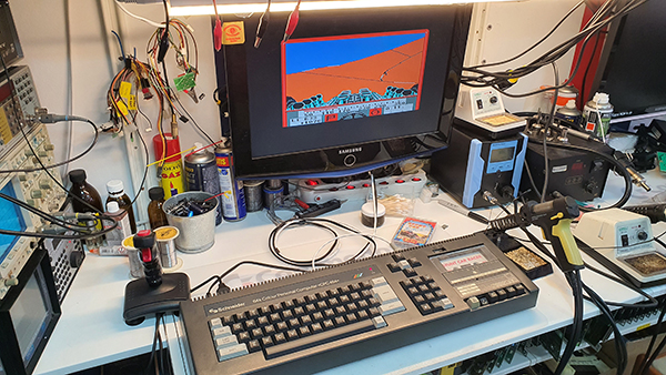 Commodore Szerviz és Restaurátor | Amstrad/Schneider CPC első lépések, Schneider CPC 464 Stunt Car betöltése kazettáról