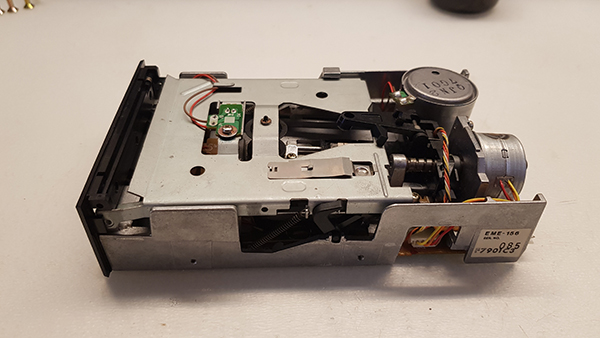 Commodore Szerviz és Restaurátor | Amstrad/Schneider CPC első lépések, Schneider CPC 6128 3" floppy drive