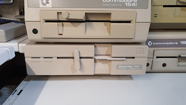 Commodore 1571, 128D, 128DCR floppymeghajtó fejhiba