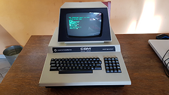 Commodore Szerviz és Restaurátor | Commodore CBM 4032 javítása