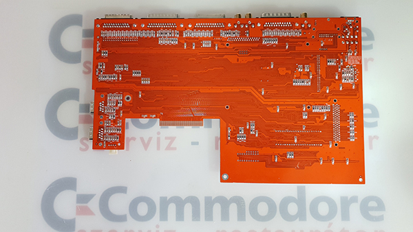 Commodore Szerviz | Commodore Amiga 600 Re-Amiga Junior Tihanyi Robi