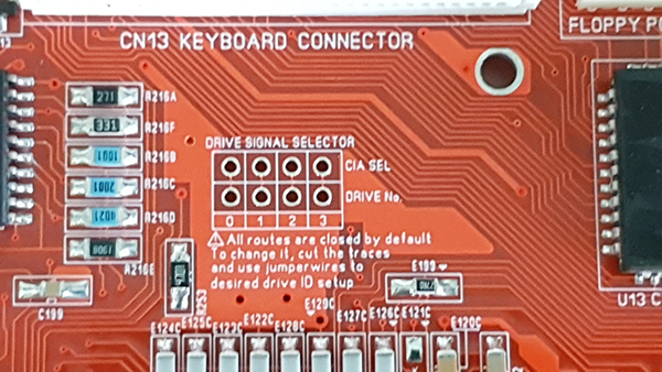 Commodore Szerviz | Commodore Amiga 600 Re-Amiga Junior Tihanyi Robi