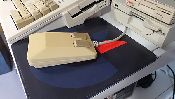 Commodore Szerviz és Restaurátor | Commodore Amiga tankegér